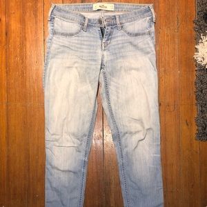 Light wash skinny jeans